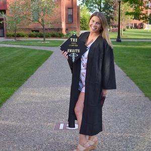 Meet your Posher, Hayley